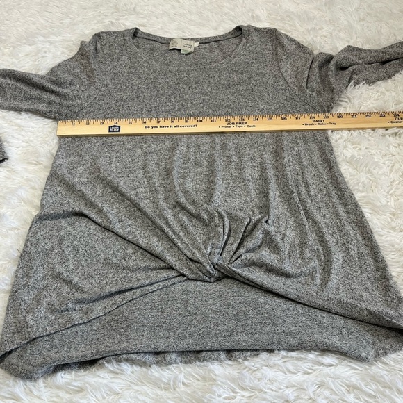 Anthropologie | Saturday Sunday | Gray Twist Front Long Sleeve Top - Picture 6 of 7